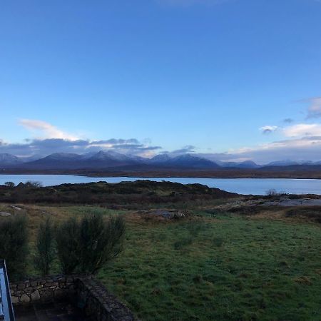 Bruion Connemara Apartment Cleggan ภายนอก รูปภาพ
